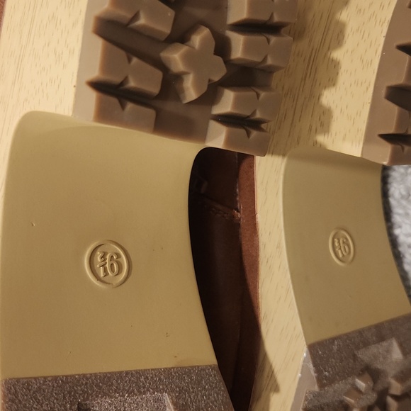 Women's Chunky Heel Boots with Memory Foam Insole - Universal Thread - Picture 7 of 7